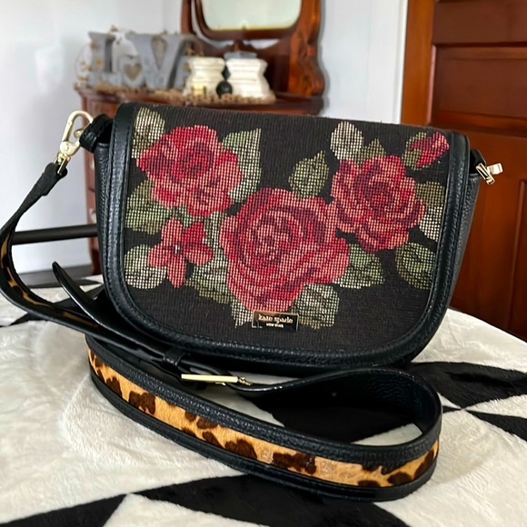 kate spade Handbags - Kate Spade Lana Seely lane rose Embroidered crossbody satchel bag
